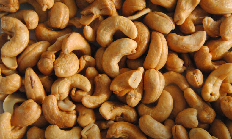 China expands market access for African cashew nuts